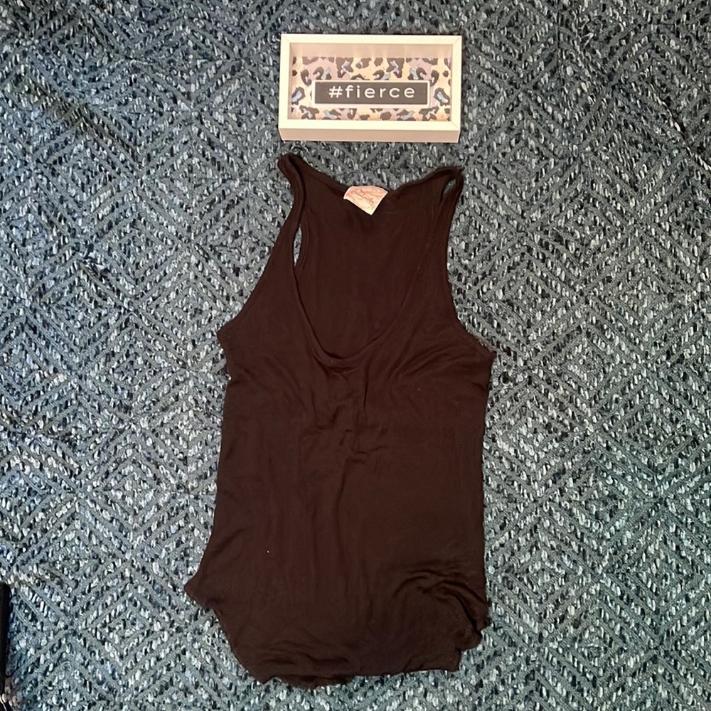 Ribbed tank
